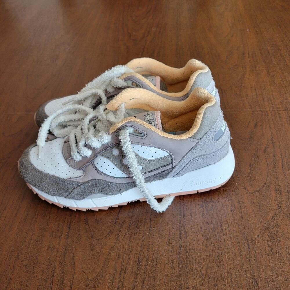 Saucony Maybe Tomorrow Gray White XT 600 Womens S70682-2 Size US 7, EUR 40 - Picture 2 of 11